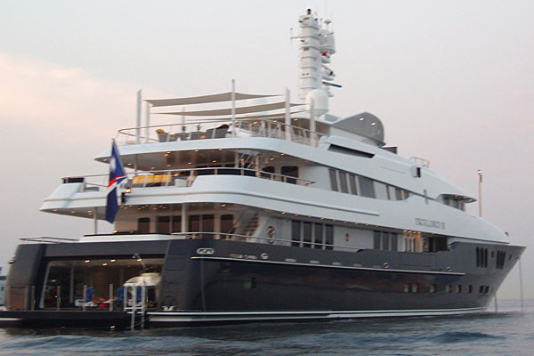 excellence 3 yacht